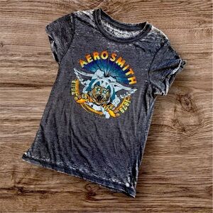 Aerosmith distressed tee shirt size x small